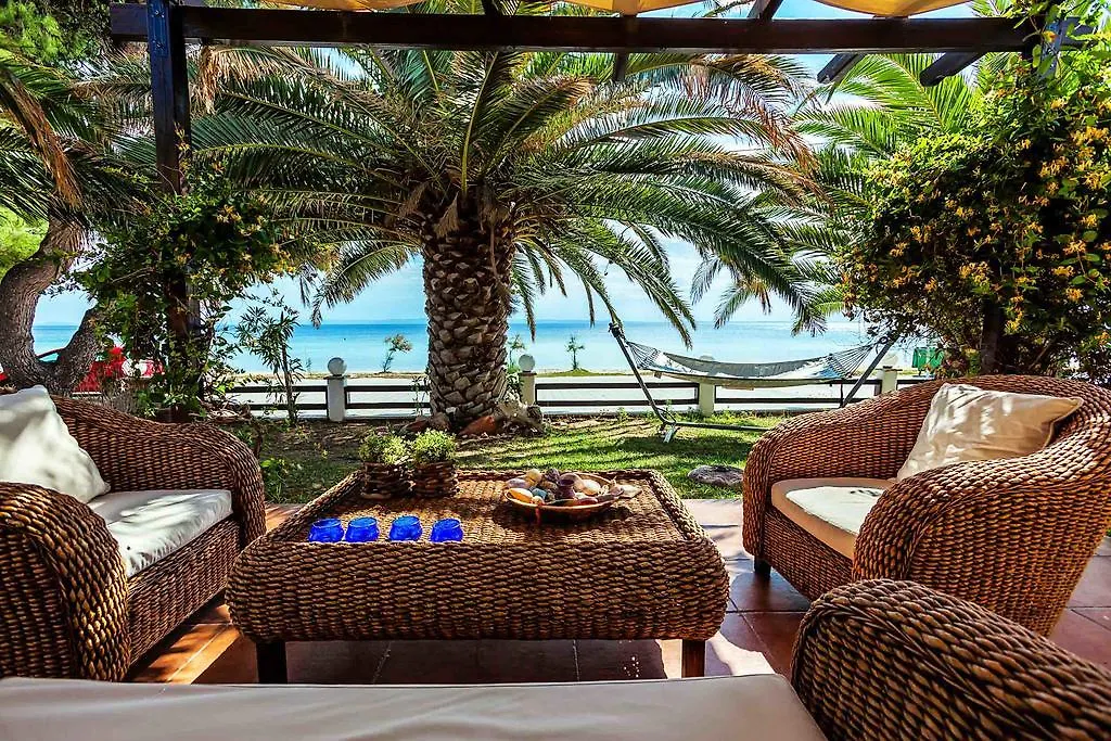 Nikiti Seaside Villas  Nikíti